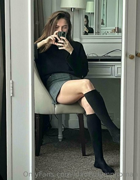 aminavalentino top pornographische bilder