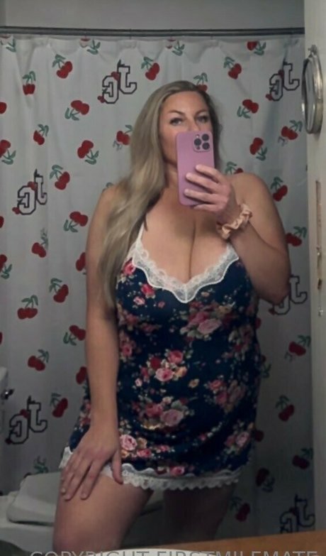 firstmilfmate erotische sexy foto