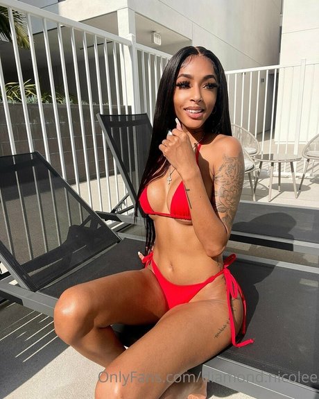 diamond nicolee porno akt bild