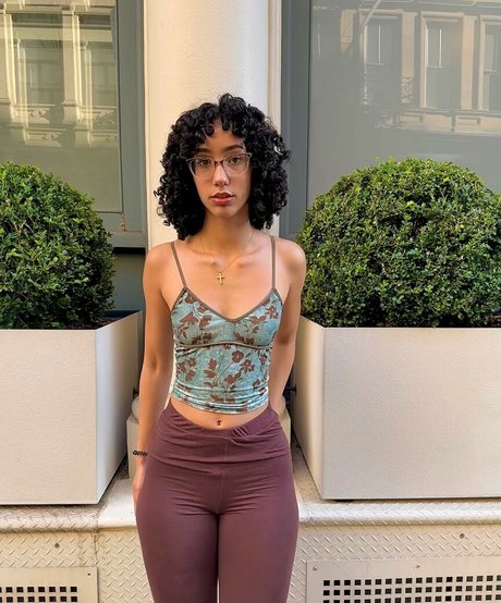 ewmxt model xxx archiv