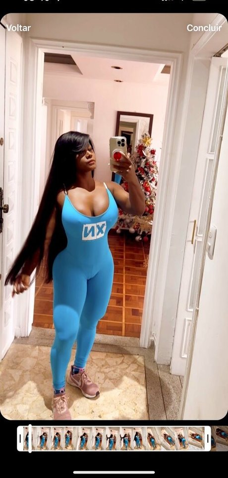 July Bonnura erotische freie foto