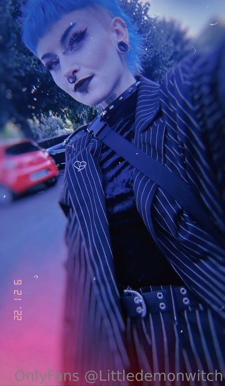 littledemonwitchfree nacktheit top foto
