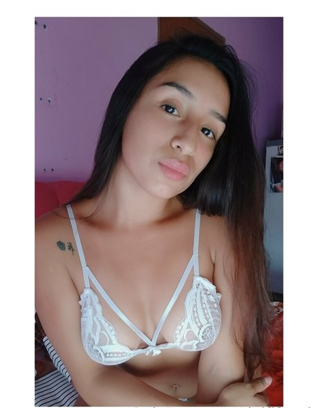 delfifoxyb nackt kostenlose bilder