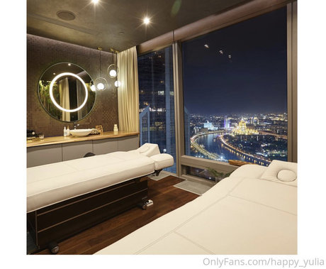 Happy yulia erwachsene nackte galerie