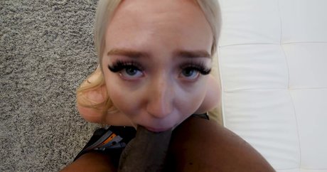 Eye Contact kostenlose pornostar bilder