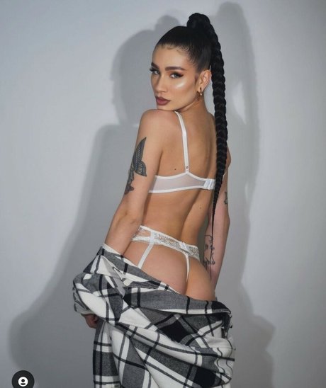 Agata Dziarma schauspielerin sexy galerie