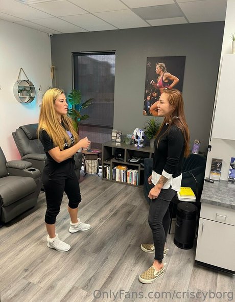 criscyborg exklusive freie bild