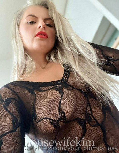 sperma auf der zunge onlyfans sexy heiße fotos