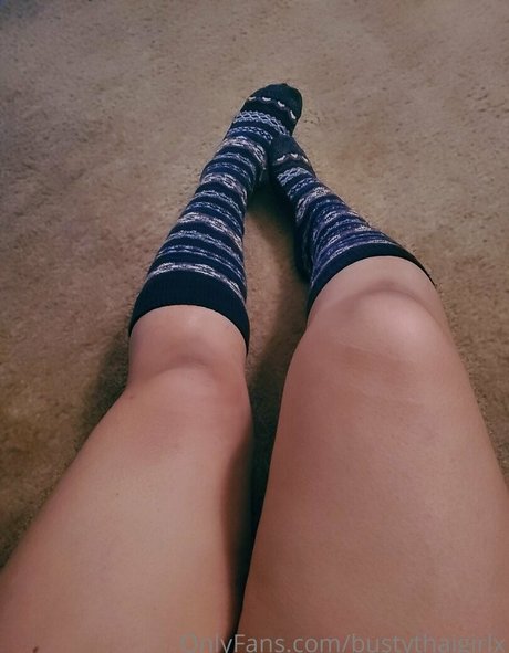 bustythaigirlx heiße nackt archiv