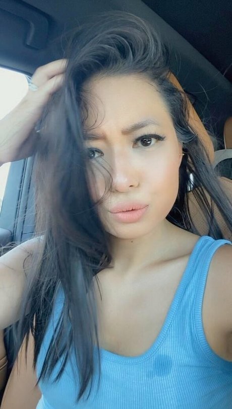 schwuler influencer onlyfans exklusive kunst galerien