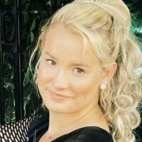 reife nackte onlyfans schöne erwachsene bilder