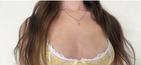 juicyalycia erotische kunst bilder