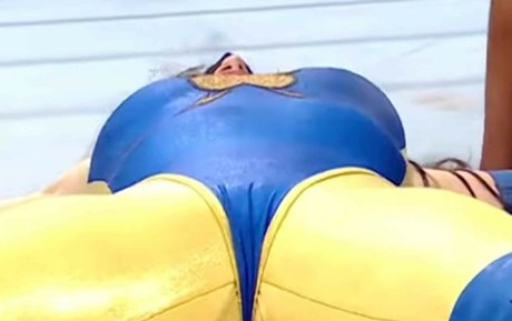 Nikki Cross beste nackte bild