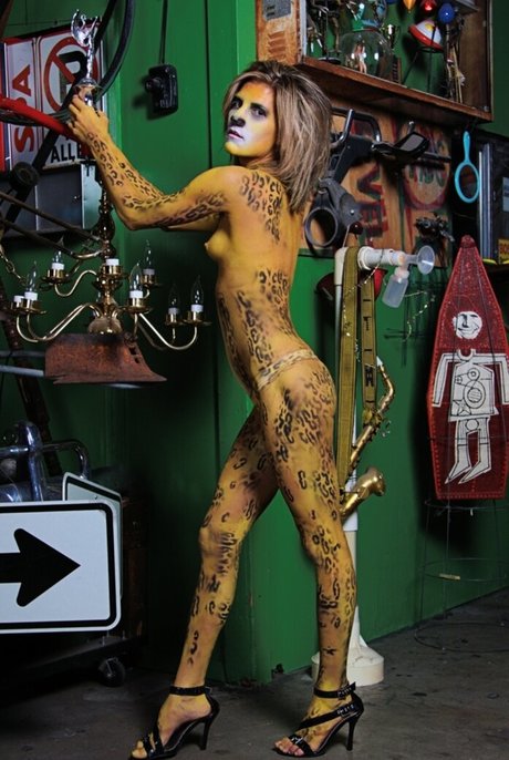 Genevieve04k hd nackt galerie