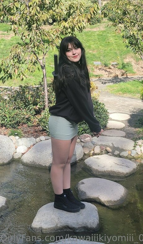 Rue Hernandez schauspielerin heiße galerie