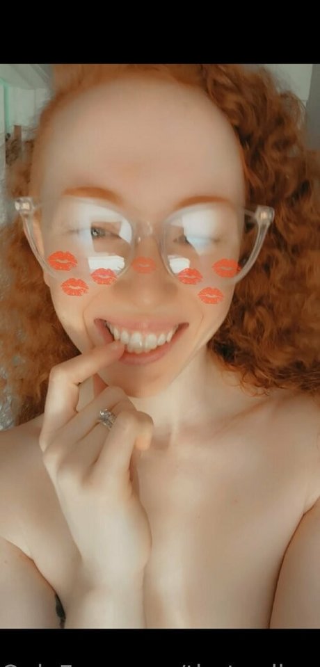 thatredheadedgirl6 model nacktheit galerie