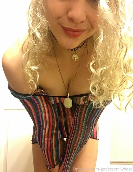 realemilyhaze pornographische bilder