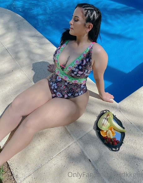 pinkksun model nacktheit foto