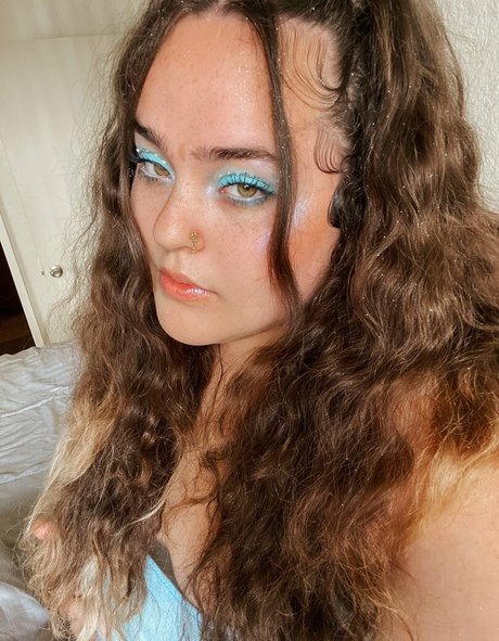 Yumi Analiyah schöne pornostar galerien