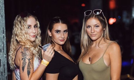 lächeln nur fans exklusive sexy galerie