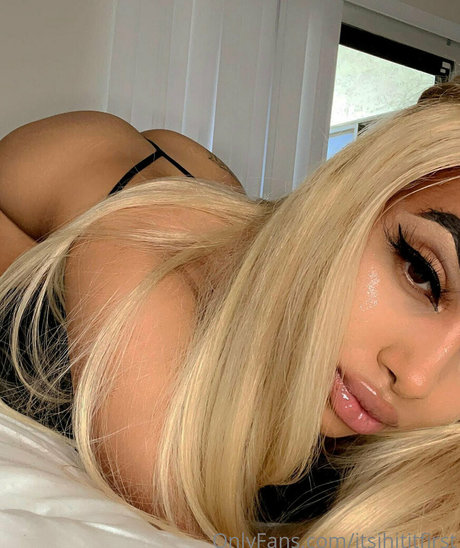 itsihititfirst exklusive nackt foto