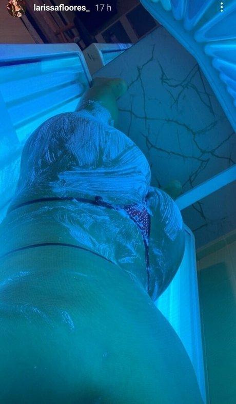 Larissa Flores exklusive pornostar fotos