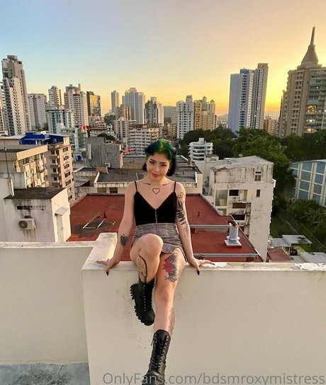 mistressroxybdsm nacktheit porno fotos