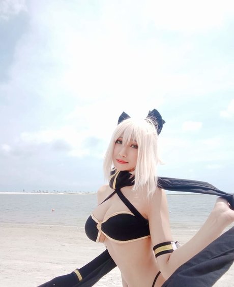 Refeen model top fotos