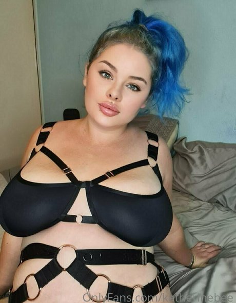 beckybeeofficial schauspielerin erwachsene galerien