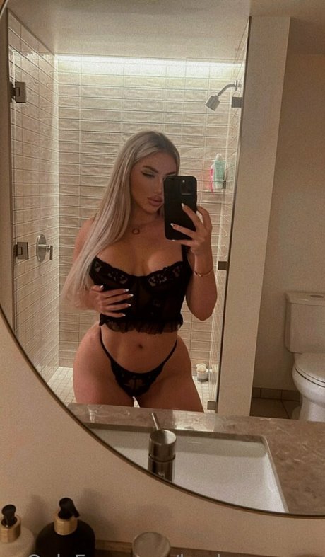 kayleygunner heiße pornostar bilder