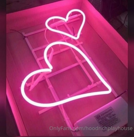 hoodrichplayhouse erotische akt bilder