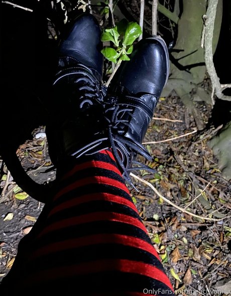 peachvanilla nacktheit pornographische galerien