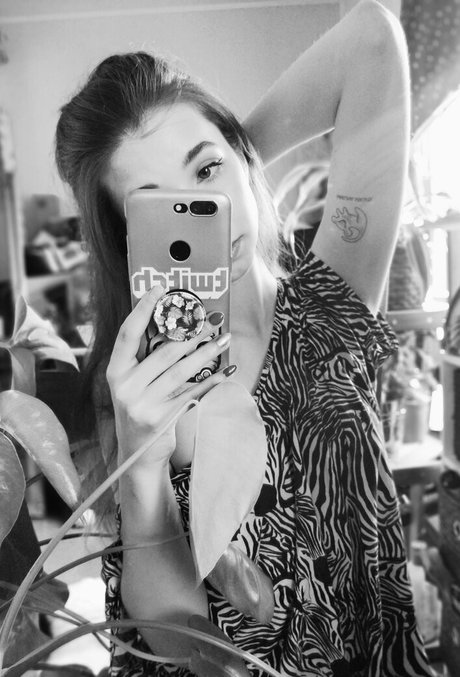 basostream top akt bilder