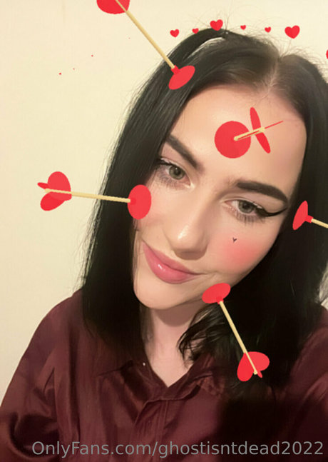 ghostisntdead2022 pornostar nackte archiv