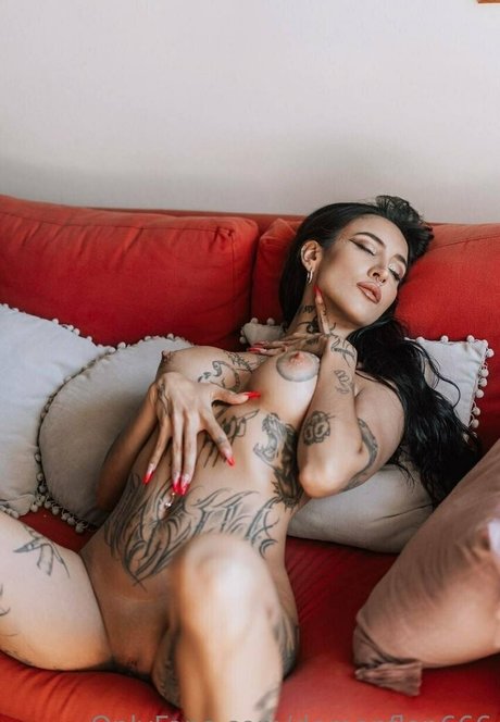 milf brille onlyfans kunst nackte bilder