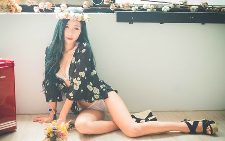 Chopperting nackt kunst galerie