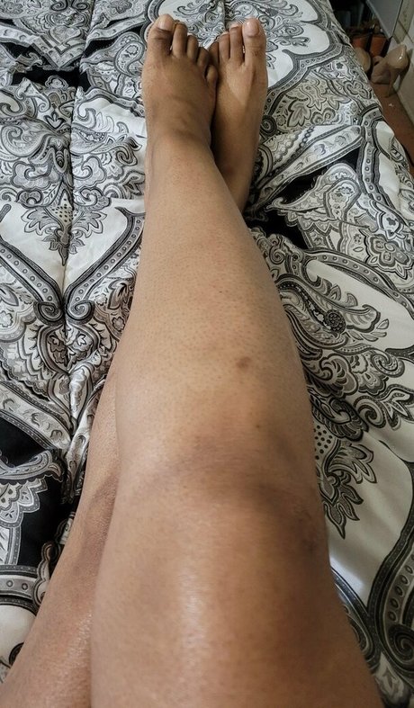 Nickey James model schöne galerien