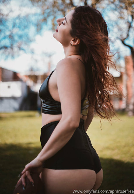 aprilrosefree freie sex fotos