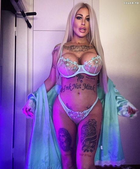 Bellydah nacktheit porno bilder