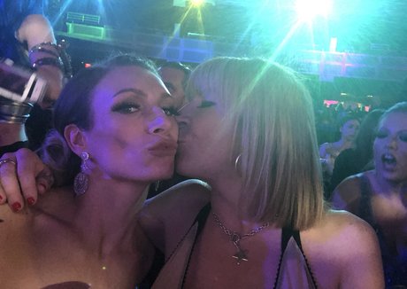 blowjob teen onlyfans perfekte erwachsene archiv