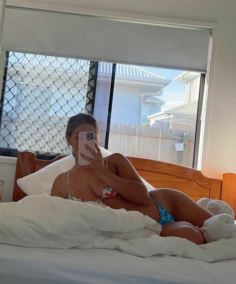 Catherine Belle kostenlose xxx fotos