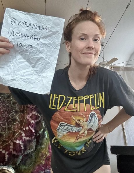 Skyra Fox hd nackte fotos