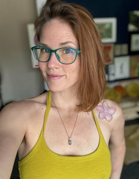 Skyra Fox pornostar xxx bilder