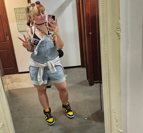 blonde junge onlyfans sexy nackten bilder