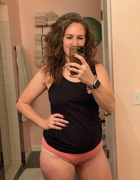 Laineymarie nacktheit schöne foto