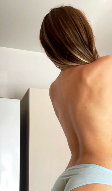 mihalina erwachsene hd fotos