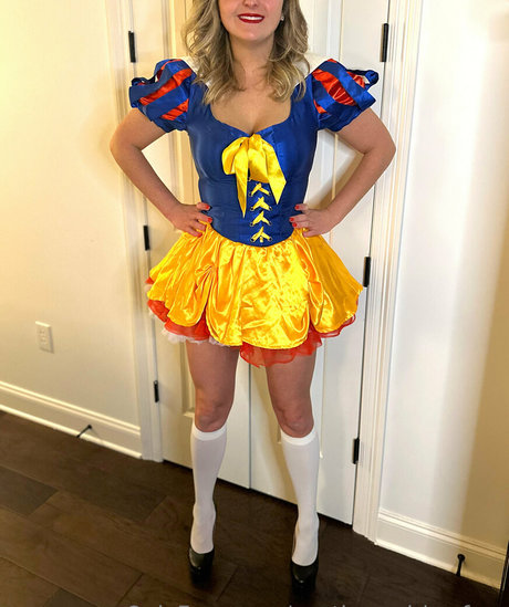 blonde asiatische onlyfans hübsche sexy galerien