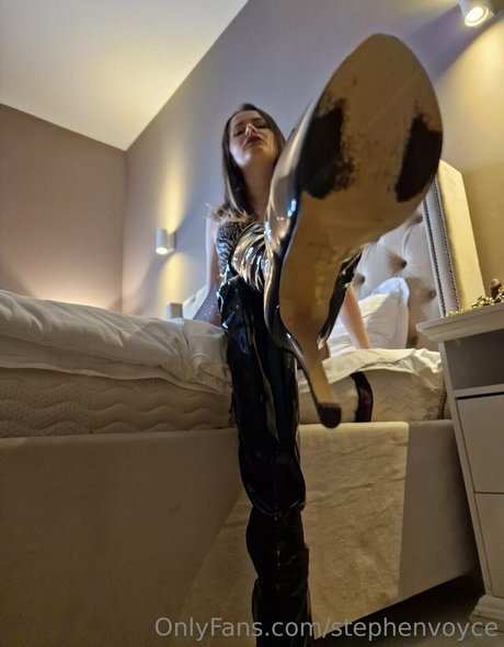 stephenvoyce nackt nette bild