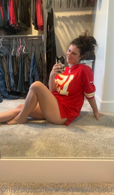 brunettebombshell13 top schöne bild