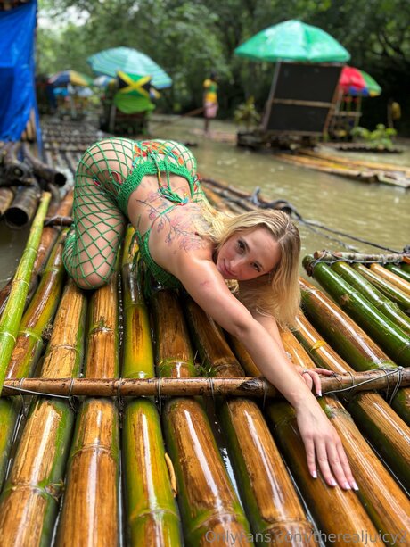 therealjuicy2 schöne erwachsene bild